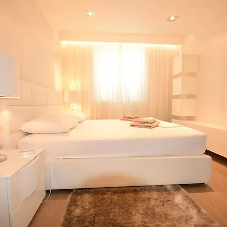 Apartments Lofiel Novalja Extérieur photo