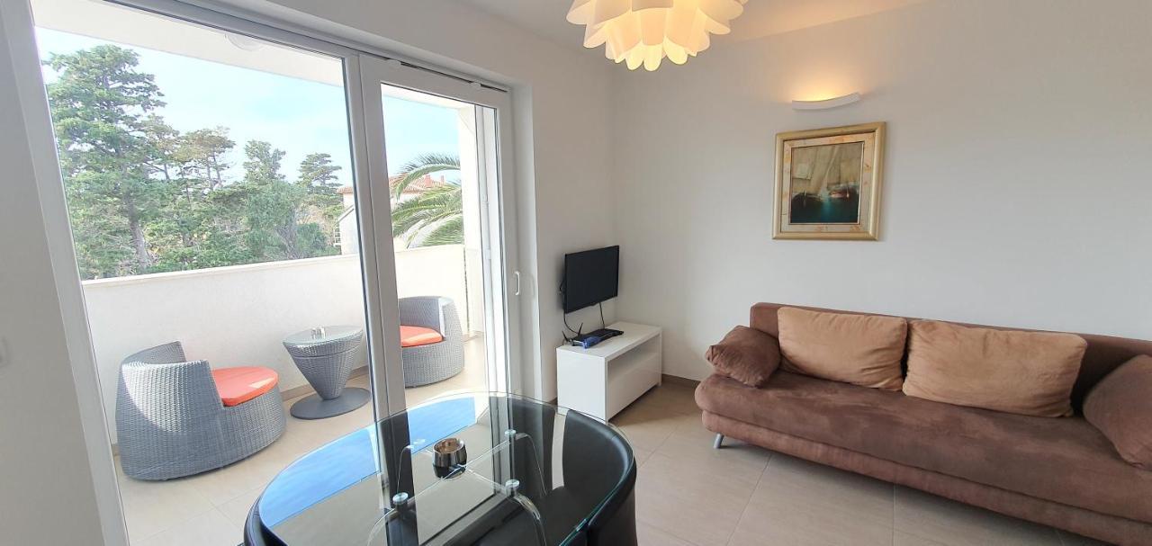 Lofiel Apartment Novalja