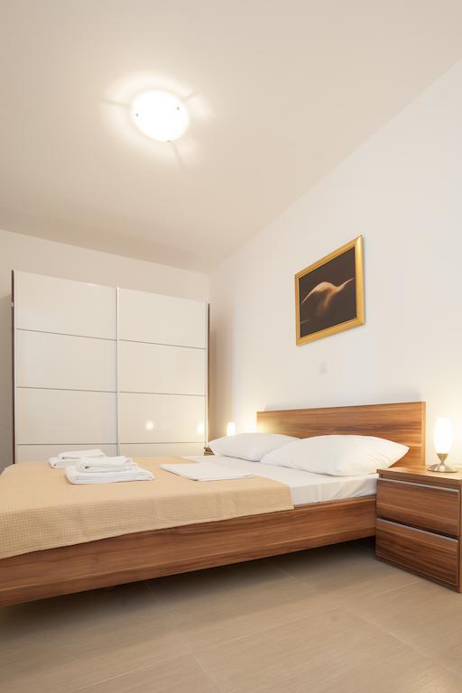 Apartment Lofiel Novalja